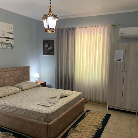 Vila Spaho Korce Bagian luar foto