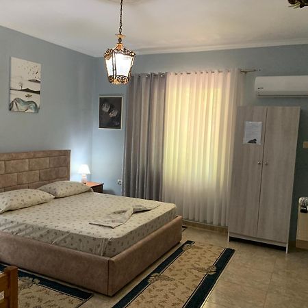 Vila Spaho Korce Bagian luar foto