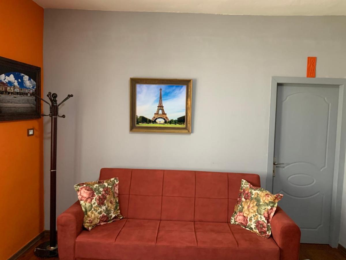 Vila Spaho Korce Bagian luar foto