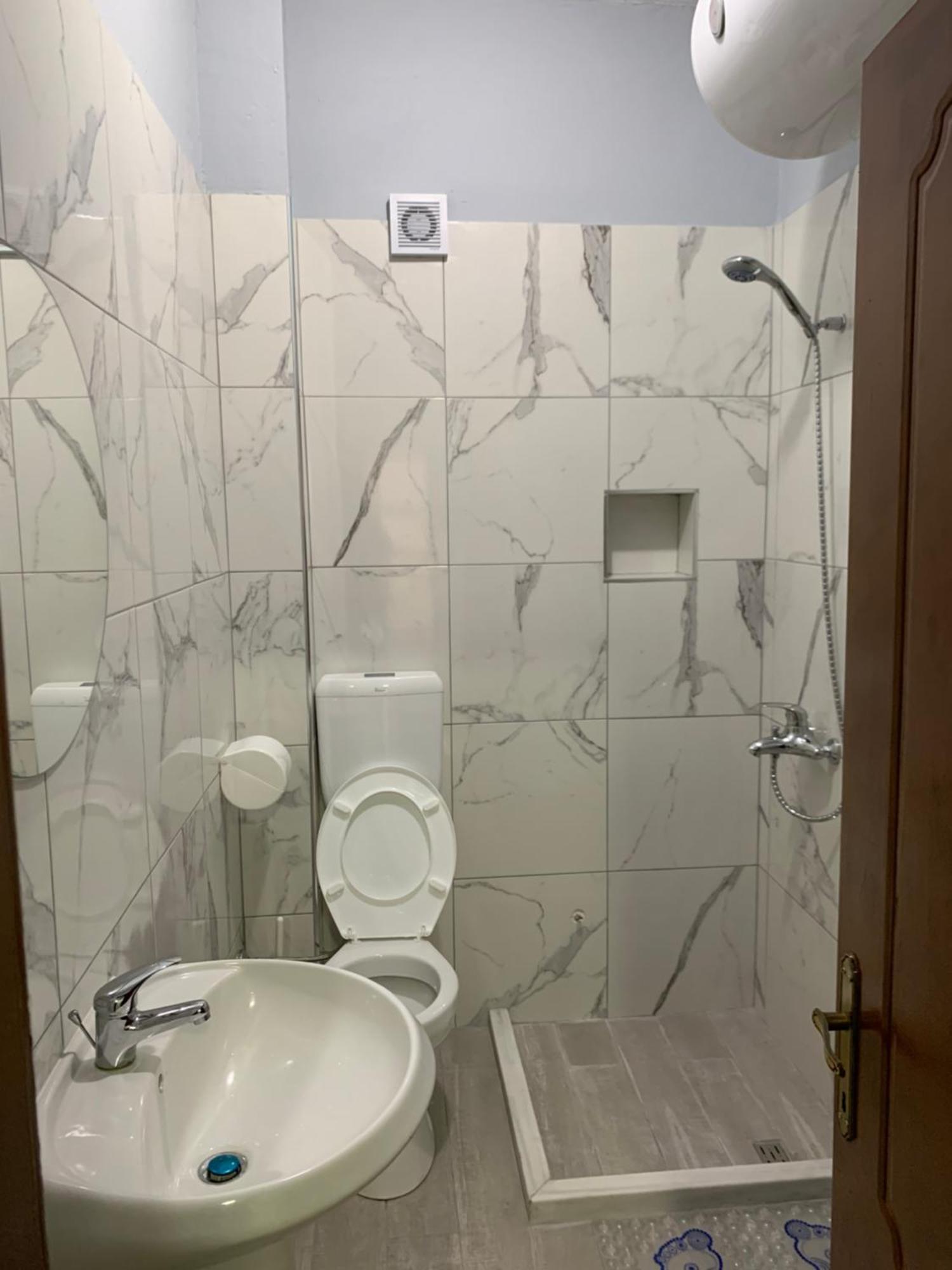 Vila Spaho Korce Bagian luar foto