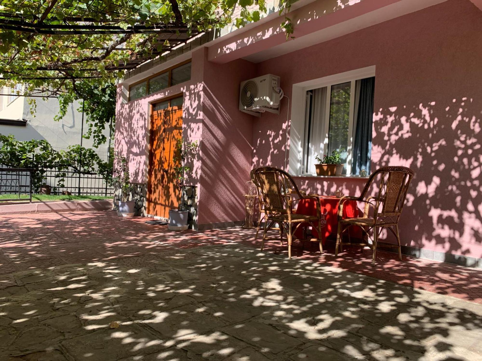 Vila Spaho Korce Bagian luar foto