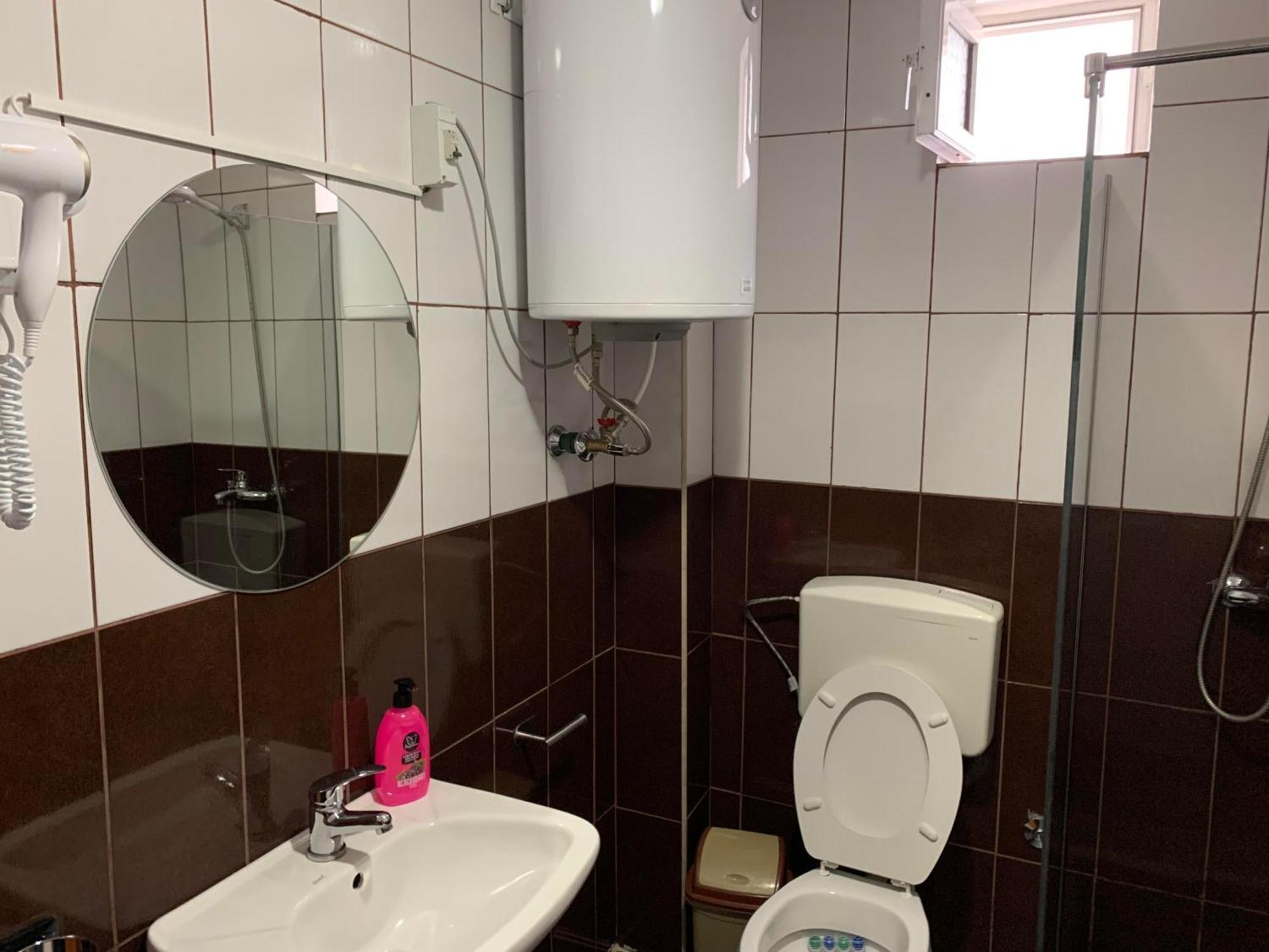 Vila Spaho Korce Bagian luar foto