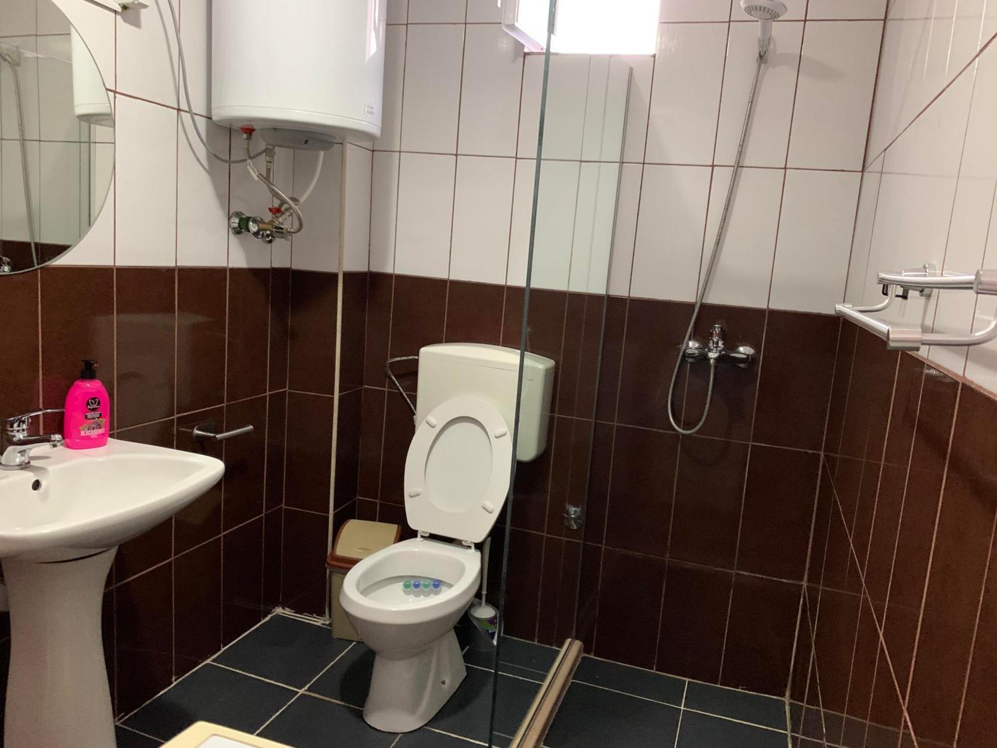 Vila Spaho Korce Bagian luar foto